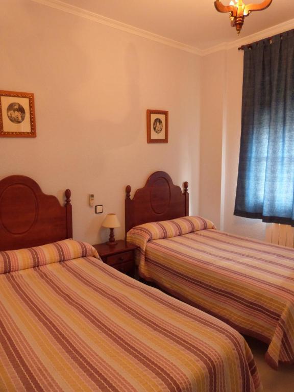 Hostal Restaurante Las Canteras Pedrera 客房 照片